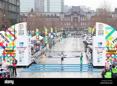 Die Tokyo Marathon 2019: Eine Jubiläumsfeier mit überraschender Wendung und dem Triumph des Pocket Rocket